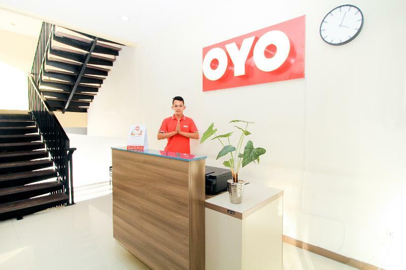 Oyo 204 Blessing Residence سورابايا المظهر الخارجي الصورة